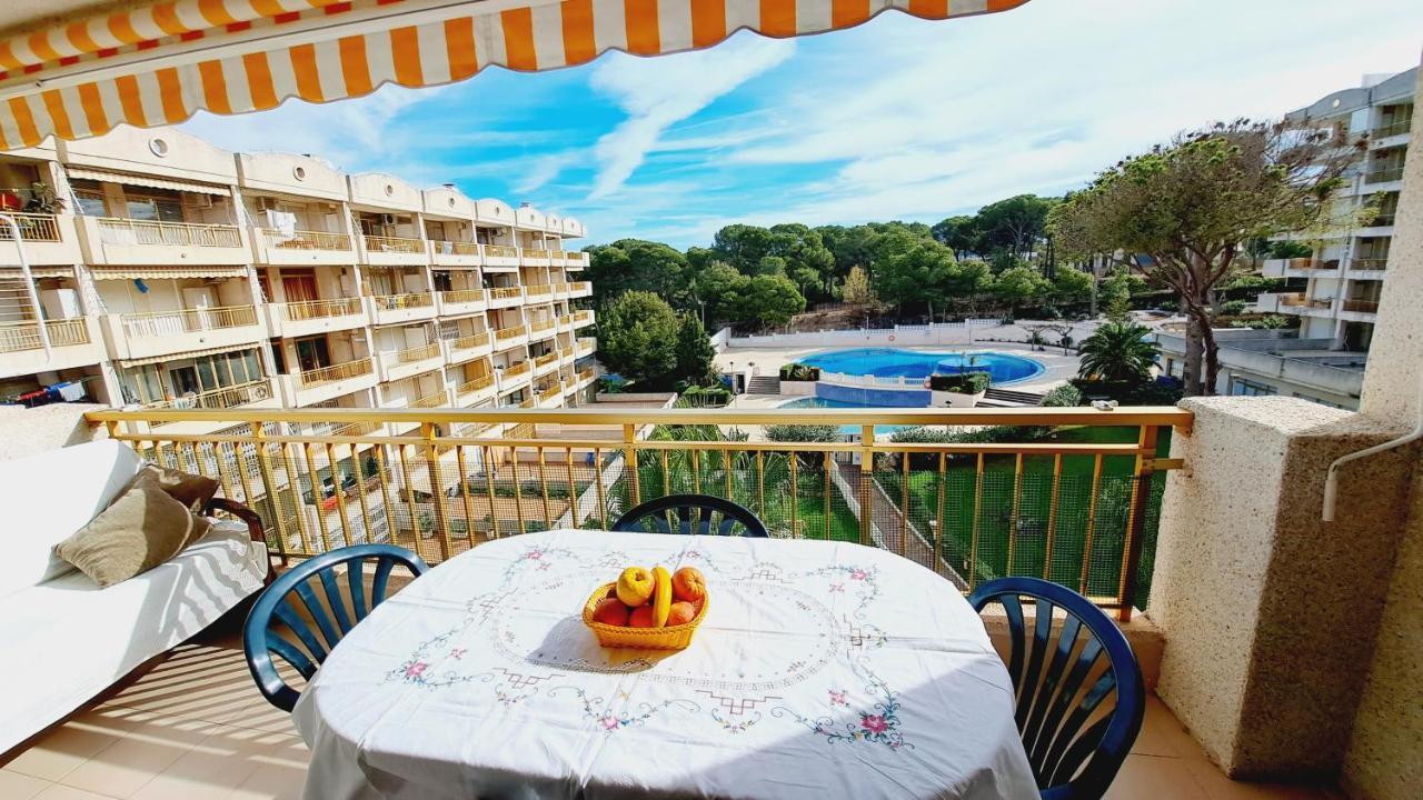 Apartamentos La Masia 002 Салоу Екстериор снимка
