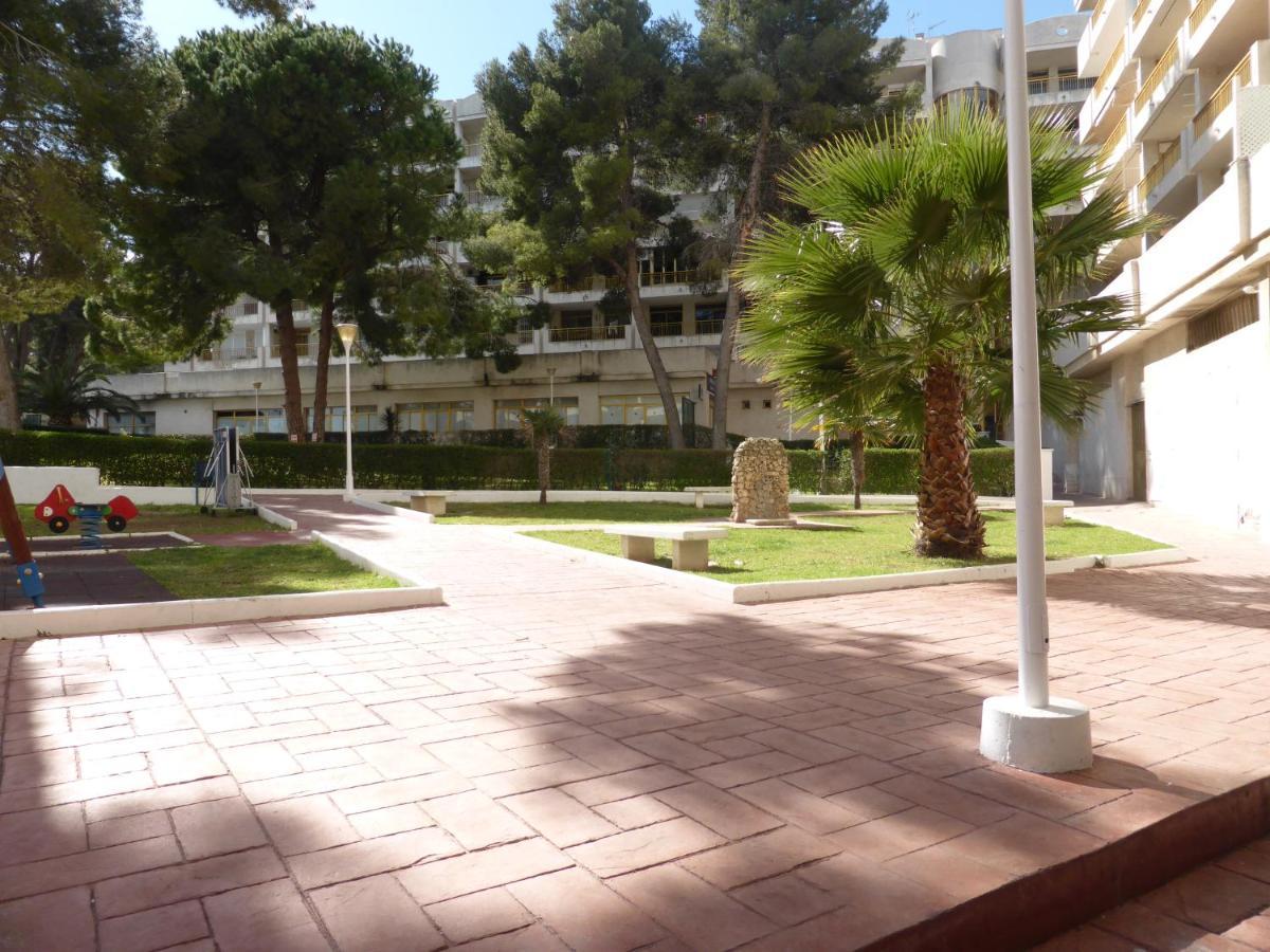 Apartamentos La Masia 002 Салоу Екстериор снимка