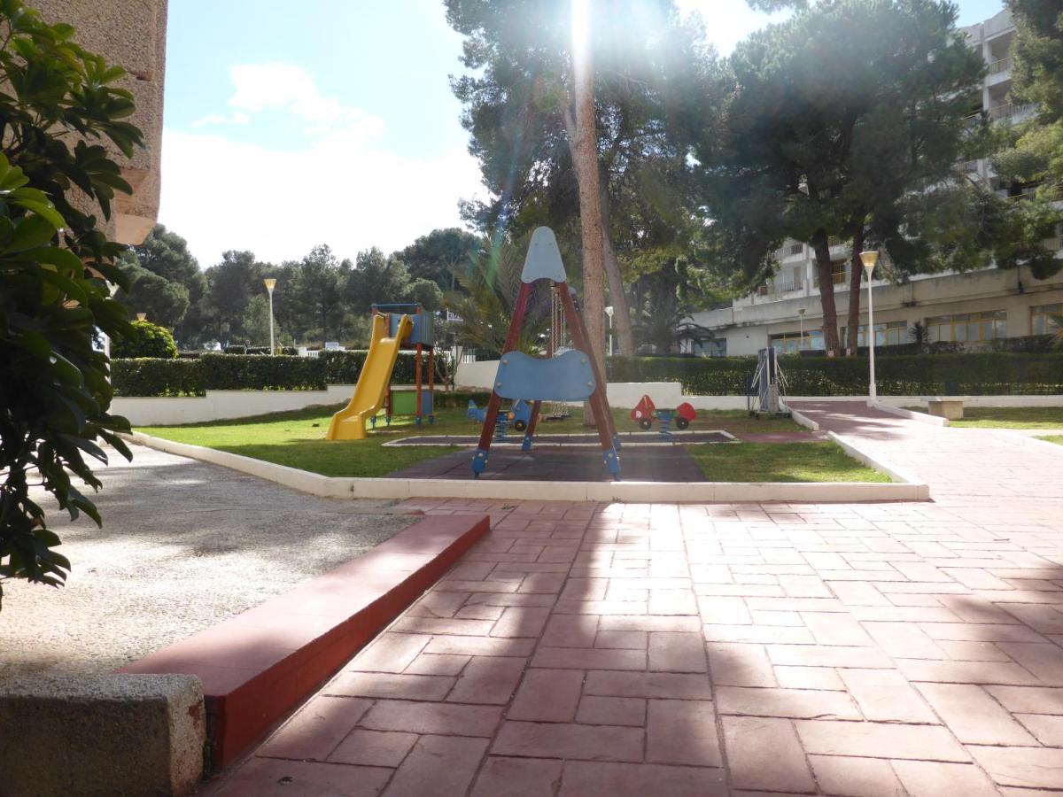 Apartamentos La Masia 002 Салоу Екстериор снимка