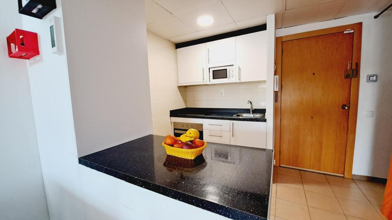 Apartamentos La Masia 002 Салоу Екстериор снимка